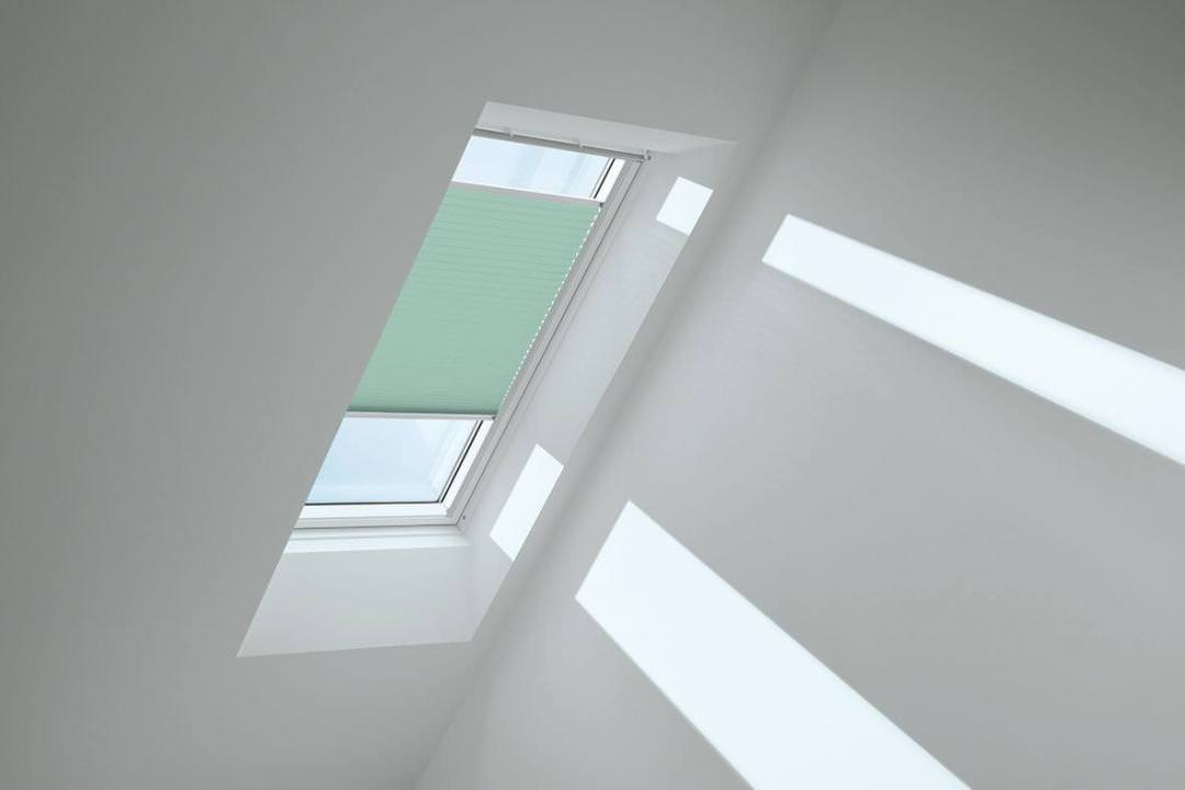 VELUX Standard-Plissee manuell FHL C02 1281S Mint,Schiene alu PG:P-FHLC021281S
