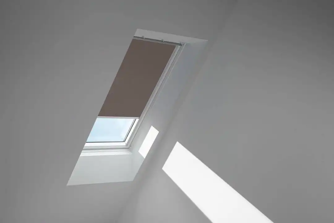 VELUX Verdunkelungsrollo DKL C02 4577S Taupe,Schiene alu PG:P-DKLC024577S