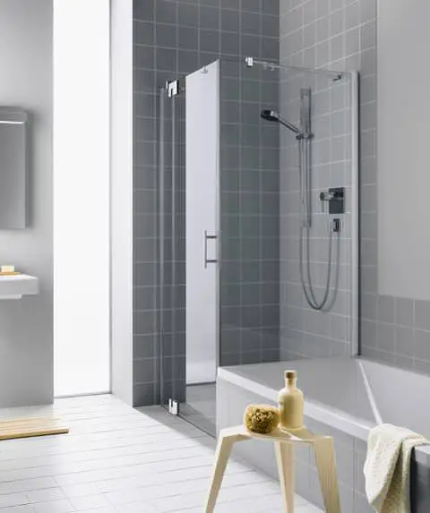 Kermi Filia XP Seitenwand verkürzt neben Badewanne FX TVD-FXTVD07516VAKM