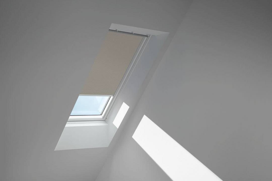 VELUX Verdunkelungsrollo DKL C02 0705S Grau,Schiene alu PG:S