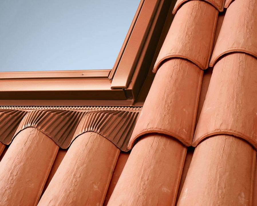 VELUX Universal-Eindeckrahmen für GVR Kaltraumfenster EDW-EDW3K20100WM
