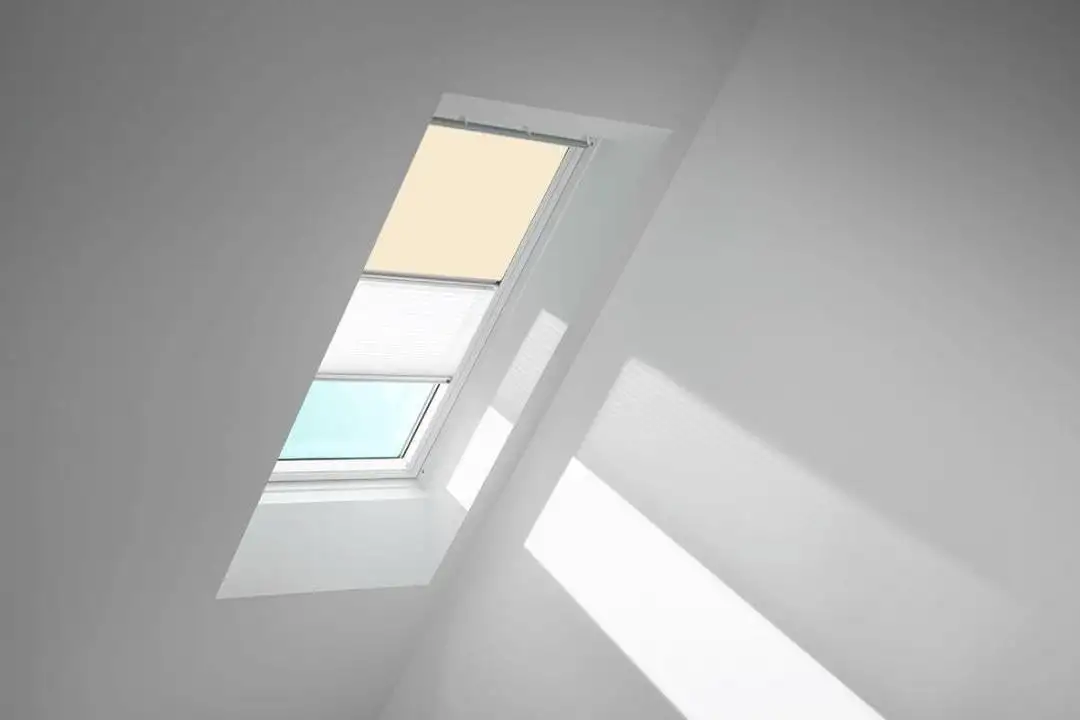 VELUX Vorteils-Set Verdunkelungsrollo mit Faltstore DFD-DFDC020705SM
