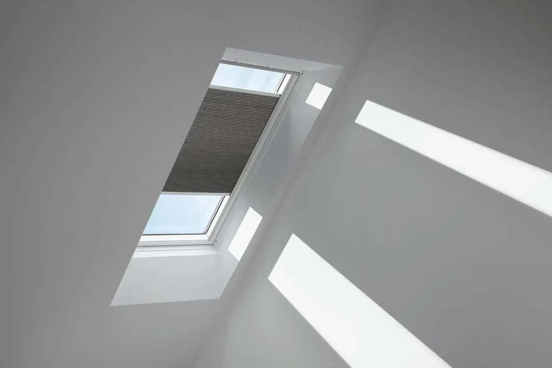 VELUX Standard-Wabenplissee FHC C02 1047S Graphit,Schiene alu PG:S-FHCC021047S