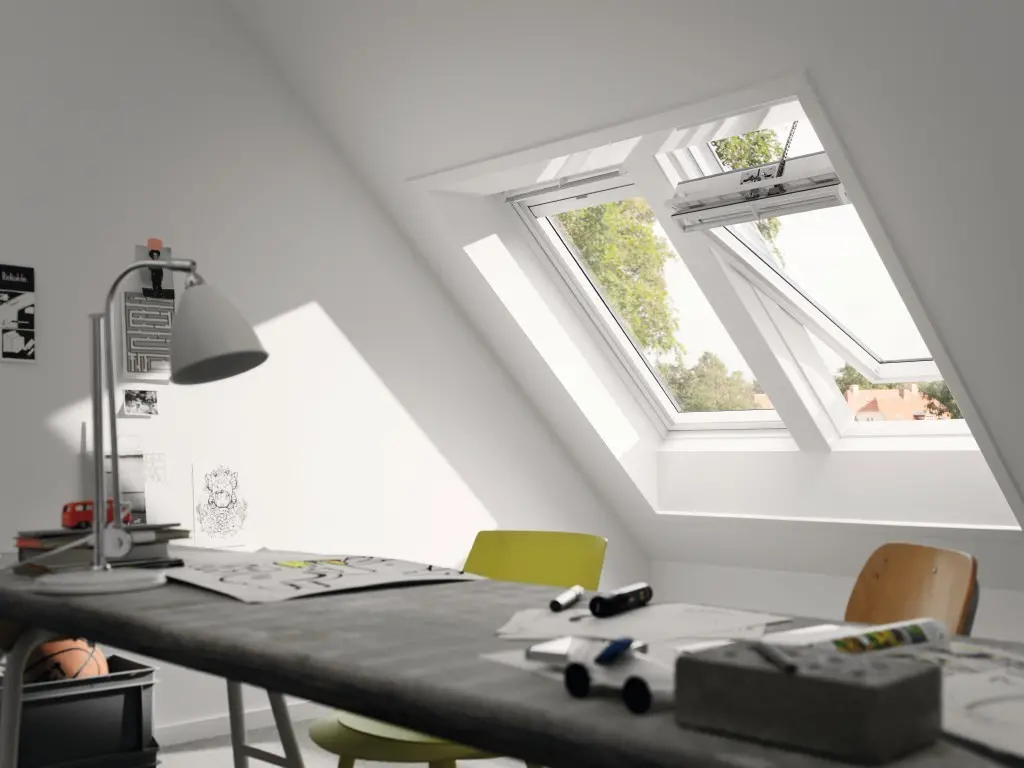 VELUX Elektro Schwingfenster Holz GGL-GGLCK02206221M